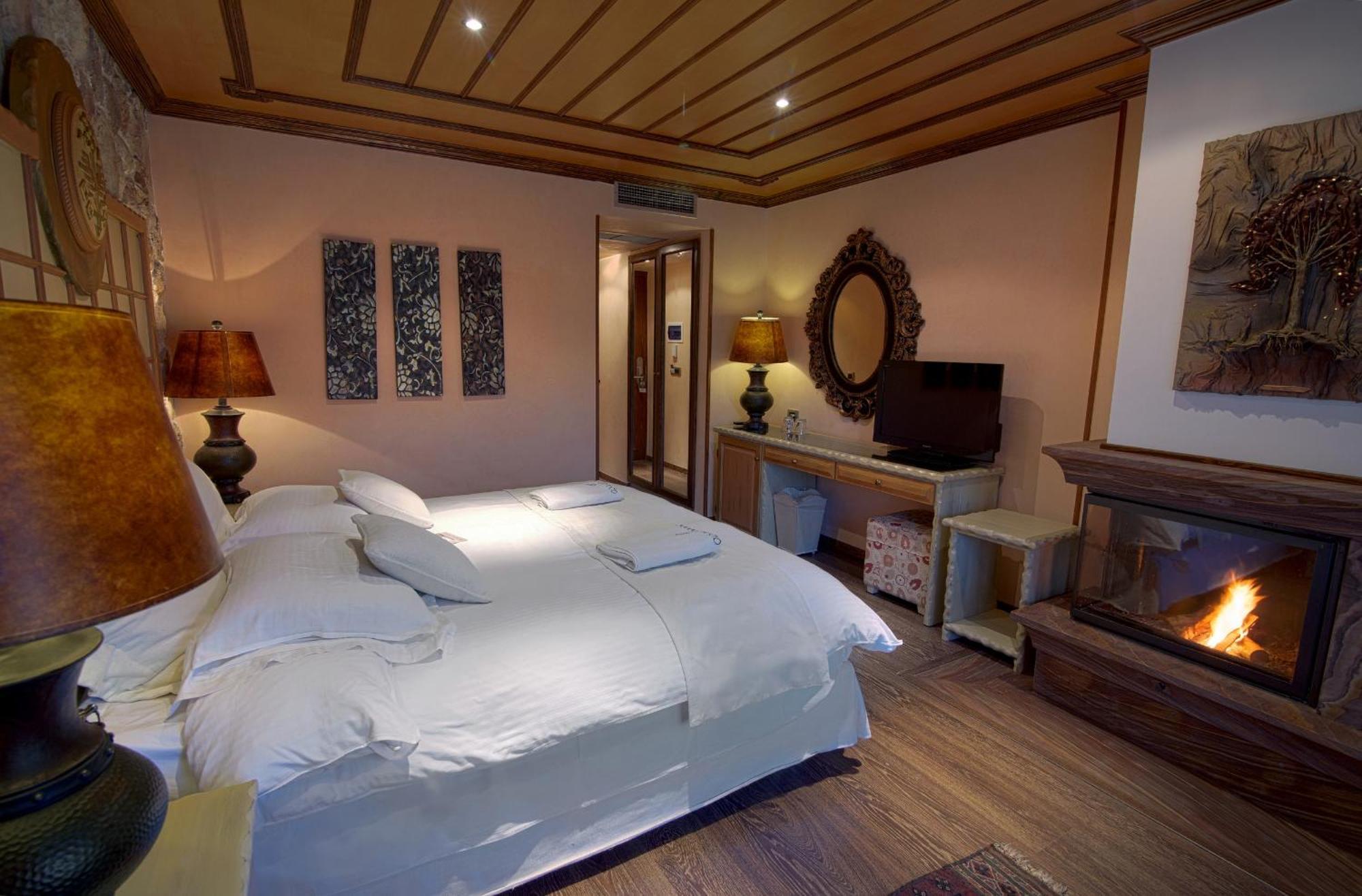 Aroma Dryos Spa & Eco Hotel เมทโซโว ภายนอก รูปภาพ